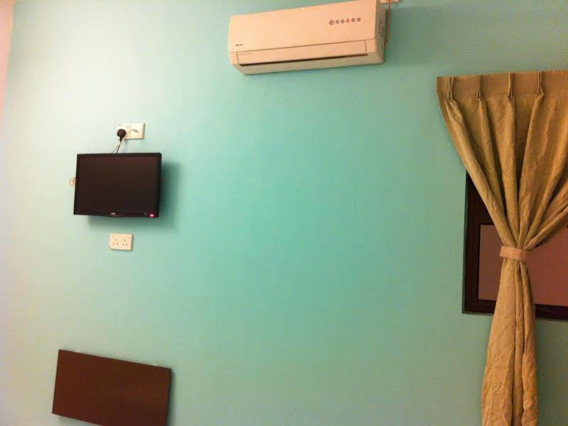 Oyo 90114 Home Rest Hotel Johor Bahru Exterior foto